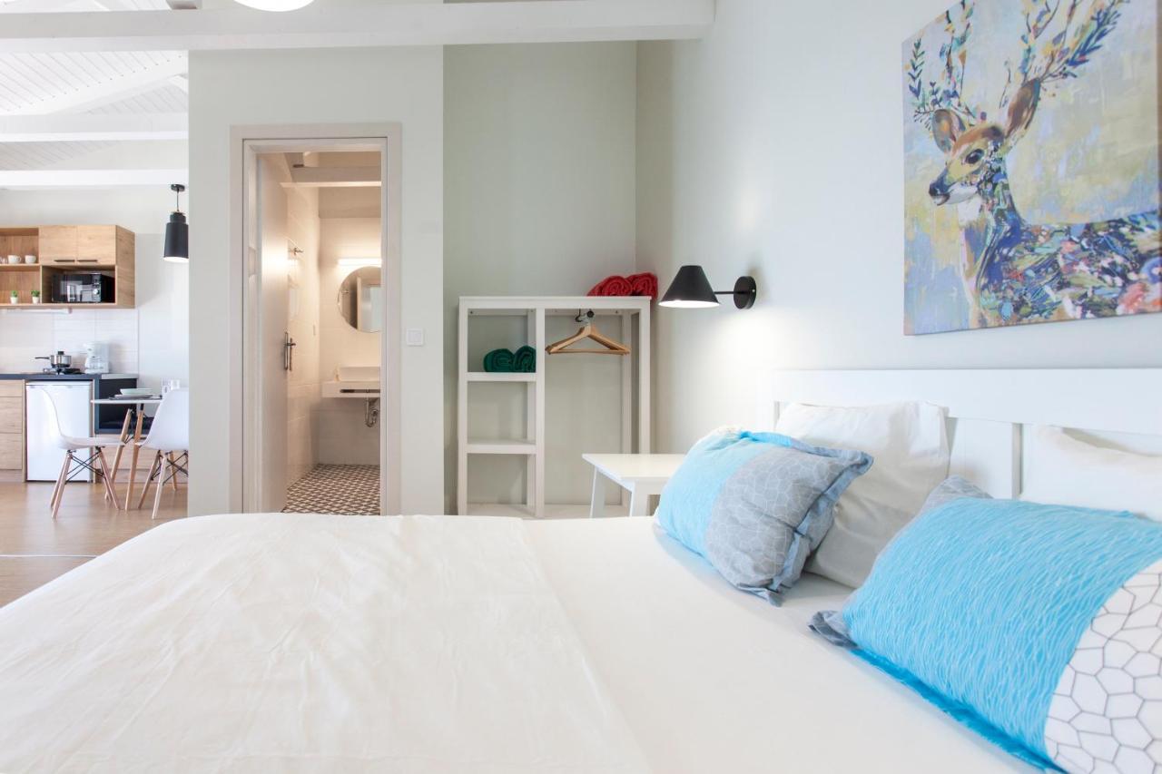 Ligia Waterfront Apartments Екстериор снимка