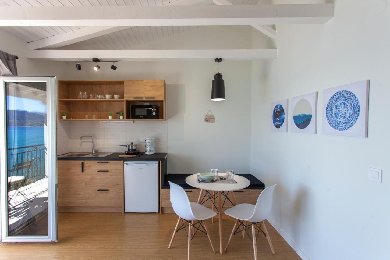 Ligia Waterfront Apartments Екстериор снимка